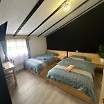 ゲストハウス Restaurant Radomira Ceren