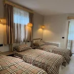 Guest house Restaurant Radomira Ceren