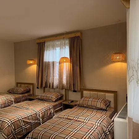 Restaurant Radomira Guest house Ceren